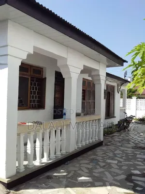 3bdrm House in Mbezibeach for sale