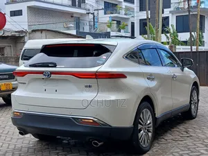 Toyota Harrier 2020 White