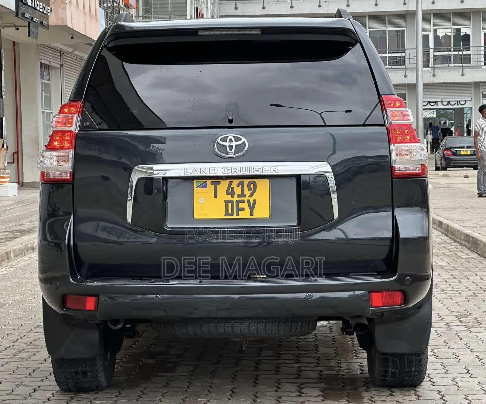 Toyota Land Cruiser Prado 2010 Black