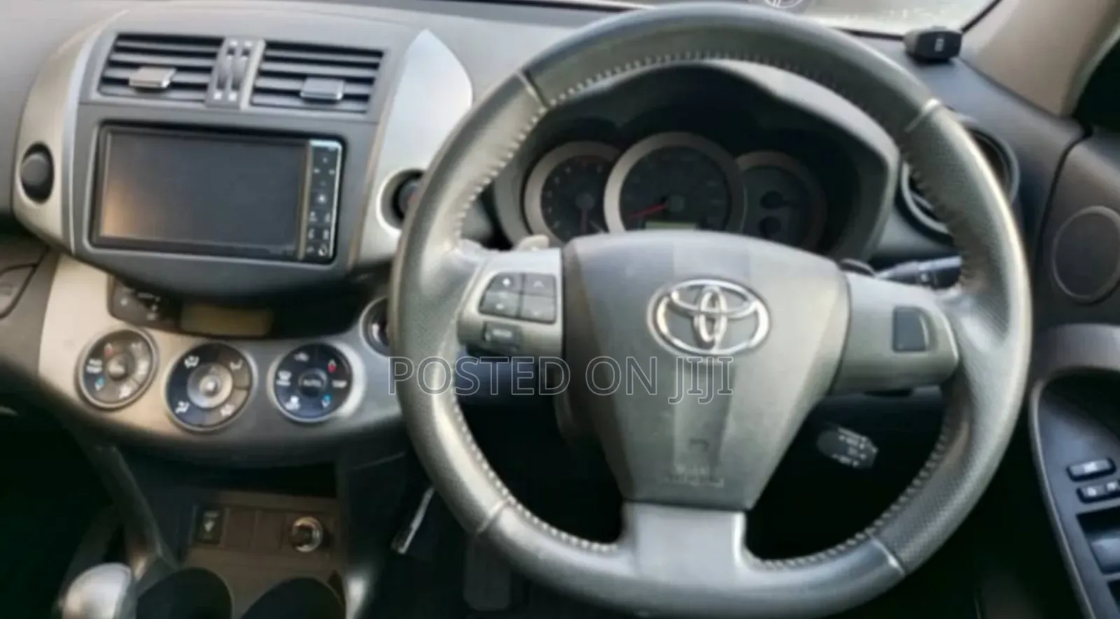 Toyota Vanguard 2010 Maroon