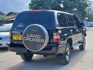 Toyota Land Cruiser 2006 Black