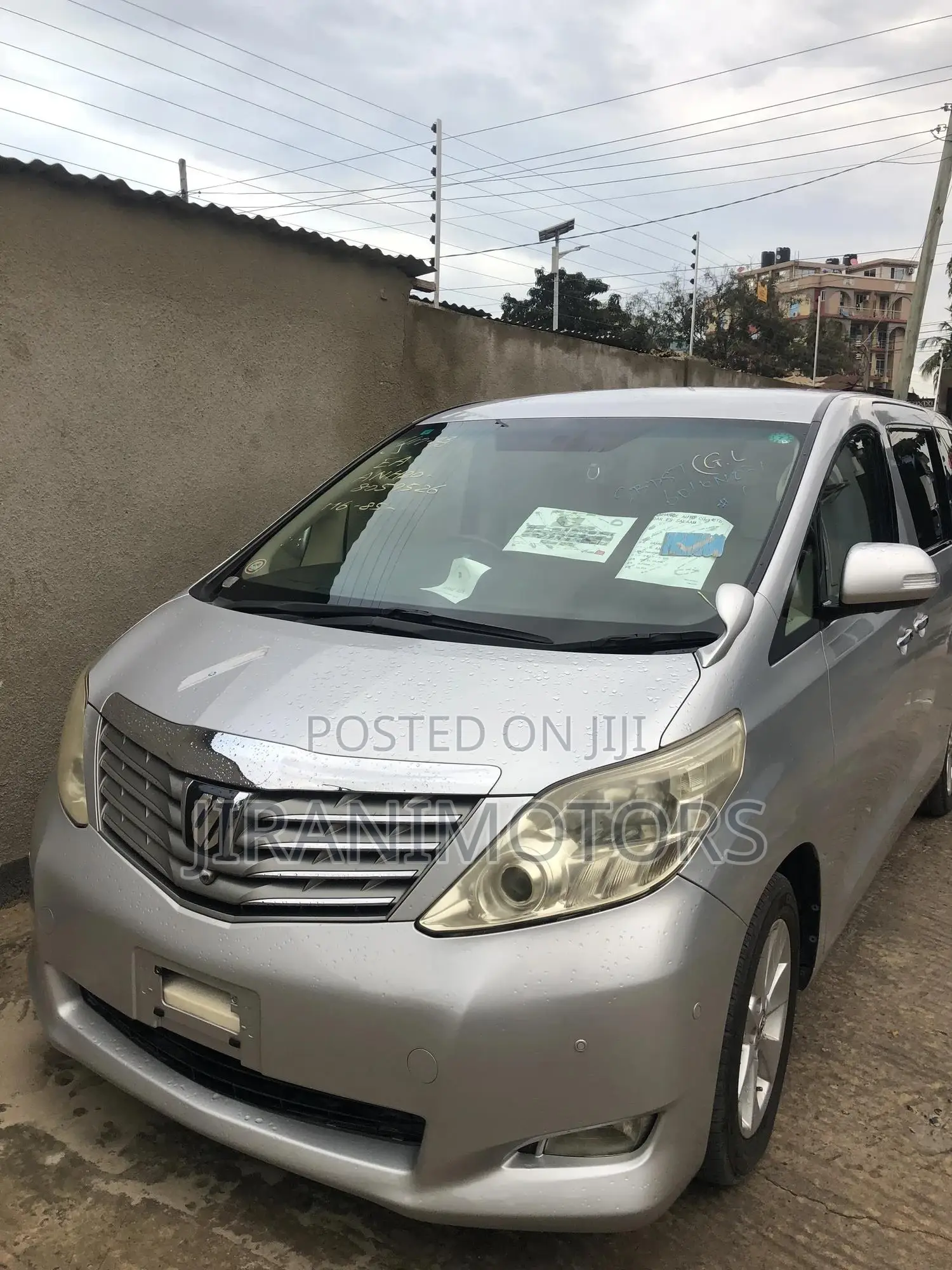 Toyota Alphard 2.4 Petrol AWD 2009 Silver