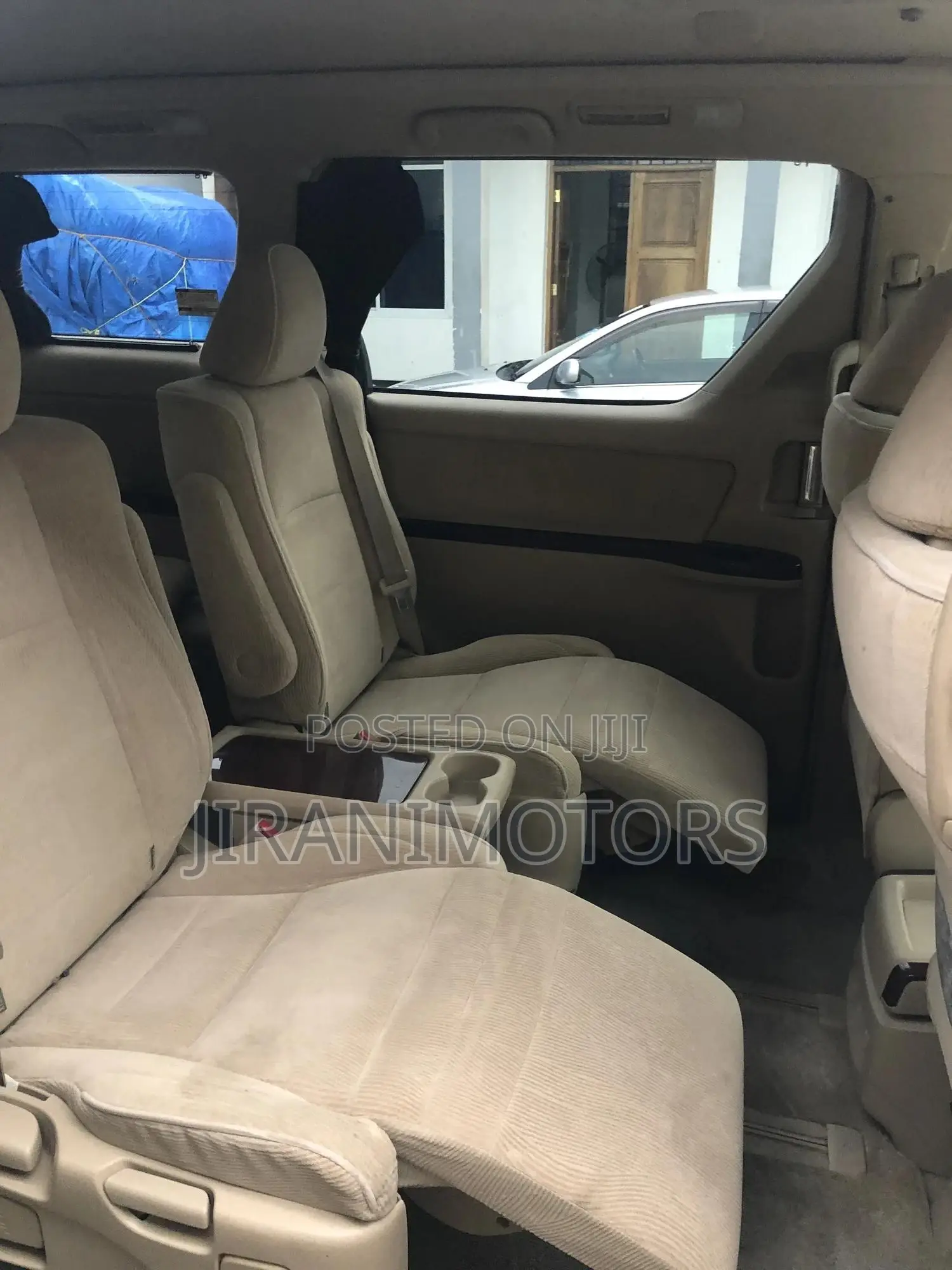 Toyota Alphard 2.4 Petrol AWD 2009 Silver