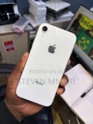 Apple iPhone XR 128 GB White