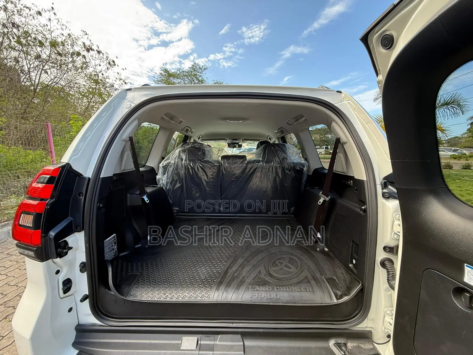 Toyota Land Cruiser Prado 2.8 2023 White