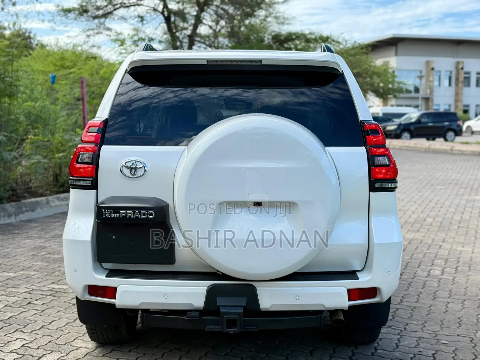Toyota Land Cruiser Prado 2.8 2023 White