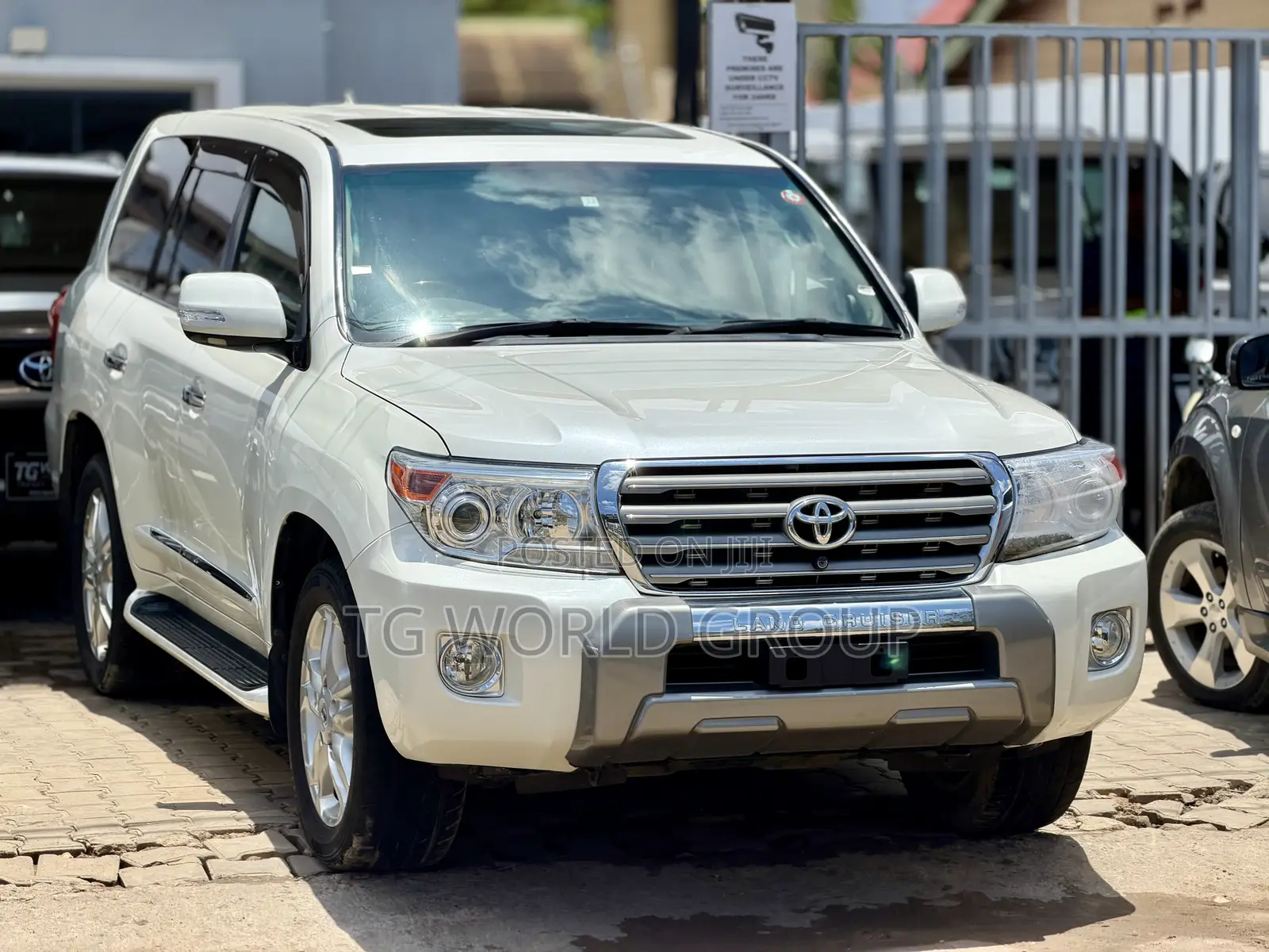 Toyota Land Cruiser 4.6 V8 ZX 2010 White