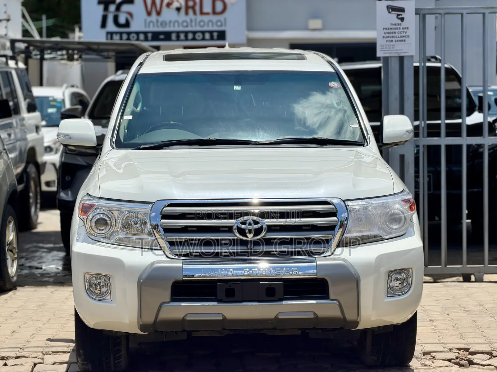 Toyota Land Cruiser 4.6 V8 ZX 2010 White