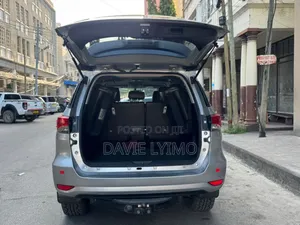 Toyota Fortuner 2.4 D AWD 2018 Gray