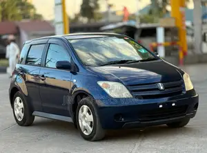 Toyota IST 2003 Blue