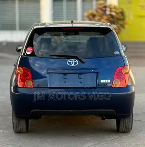 Toyota IST 2003 Blue