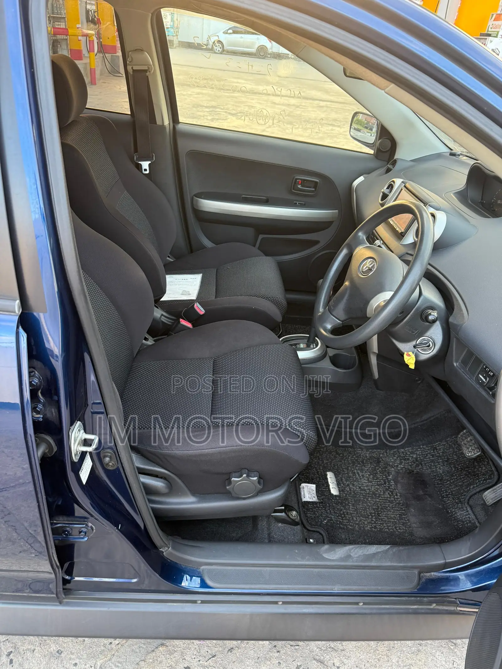 Toyota IST 2003 Blue
