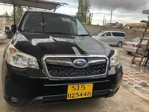 Subaru Forester 2.5i Limited PZEV 4dr SUV AWD (2.5L 4cyl CVT) 2015 Black