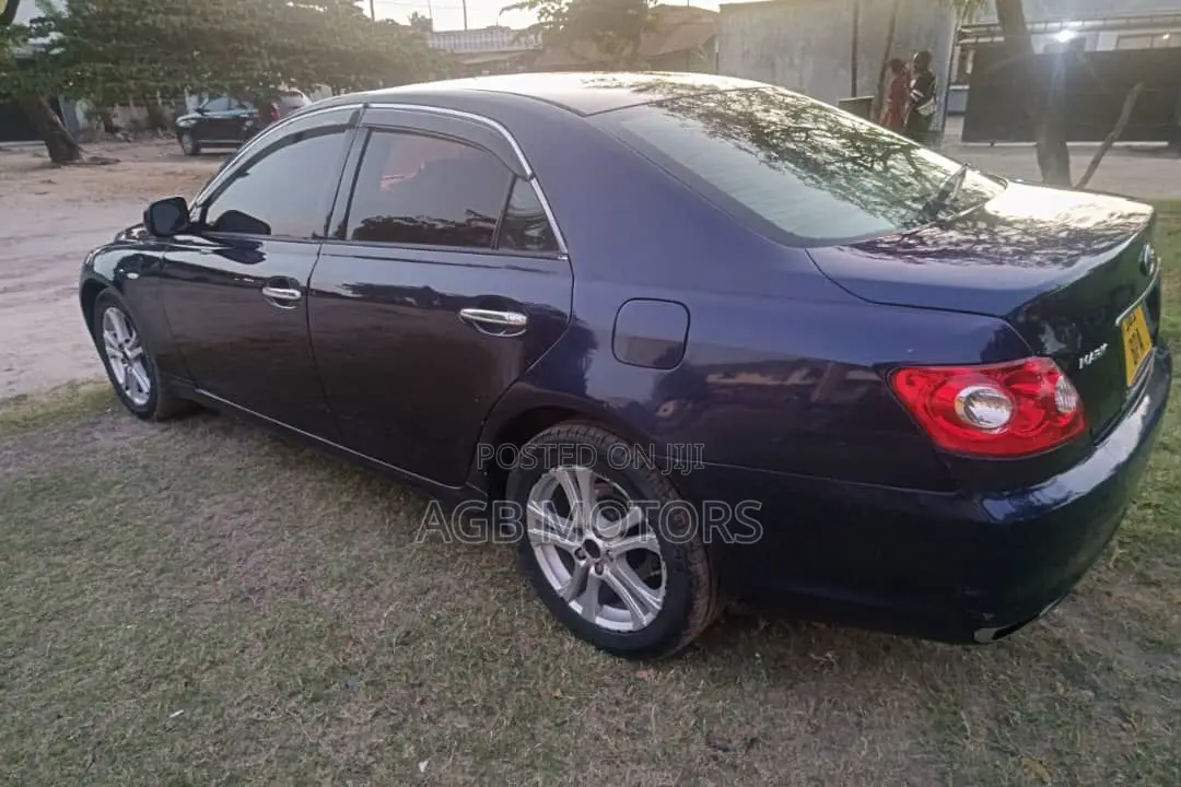 Toyota Mark X 2005 Blue