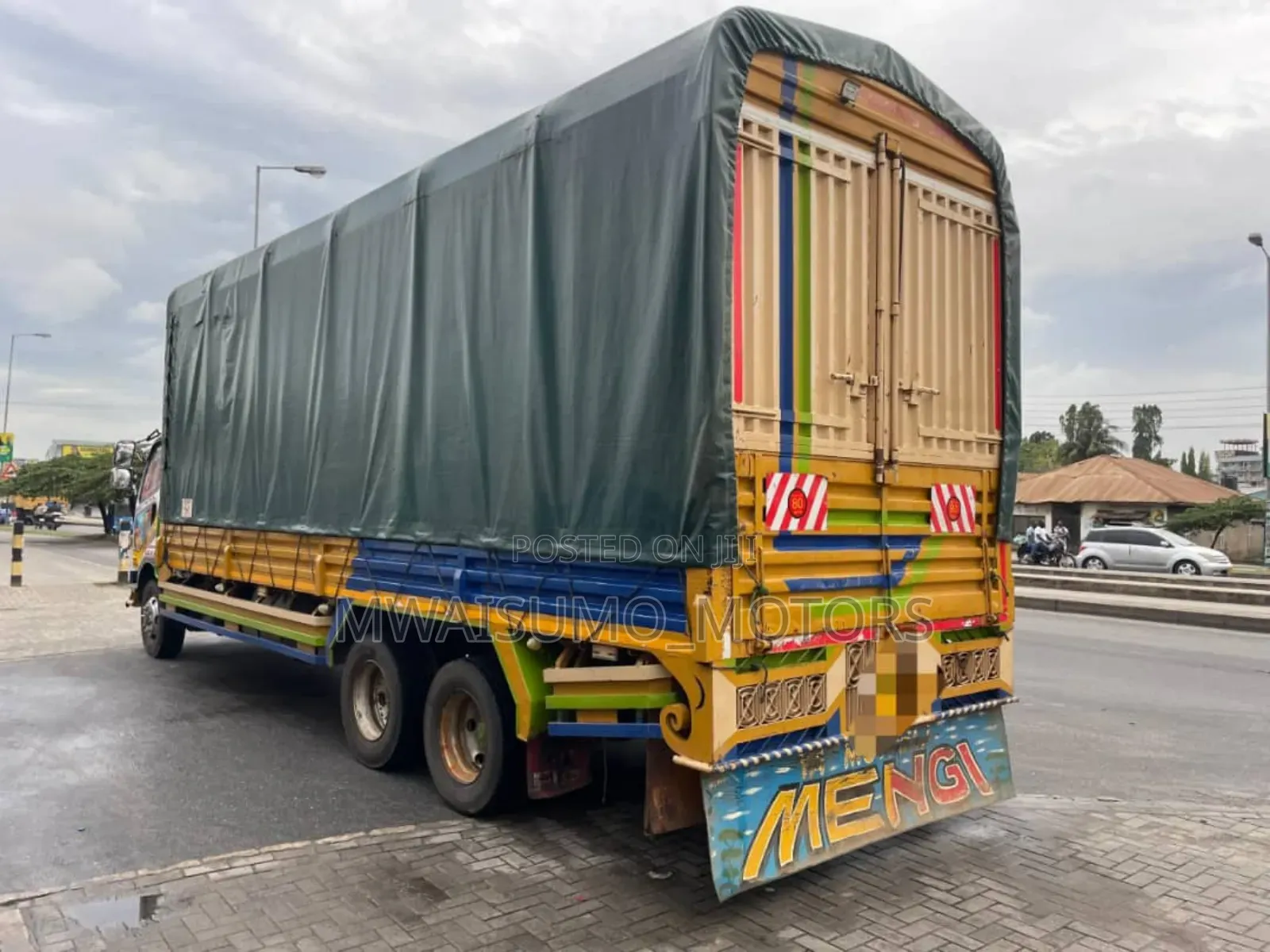Mitsubishi Fuso 2000 White For Sale