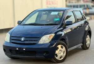 Toyota IST 2003 Blue