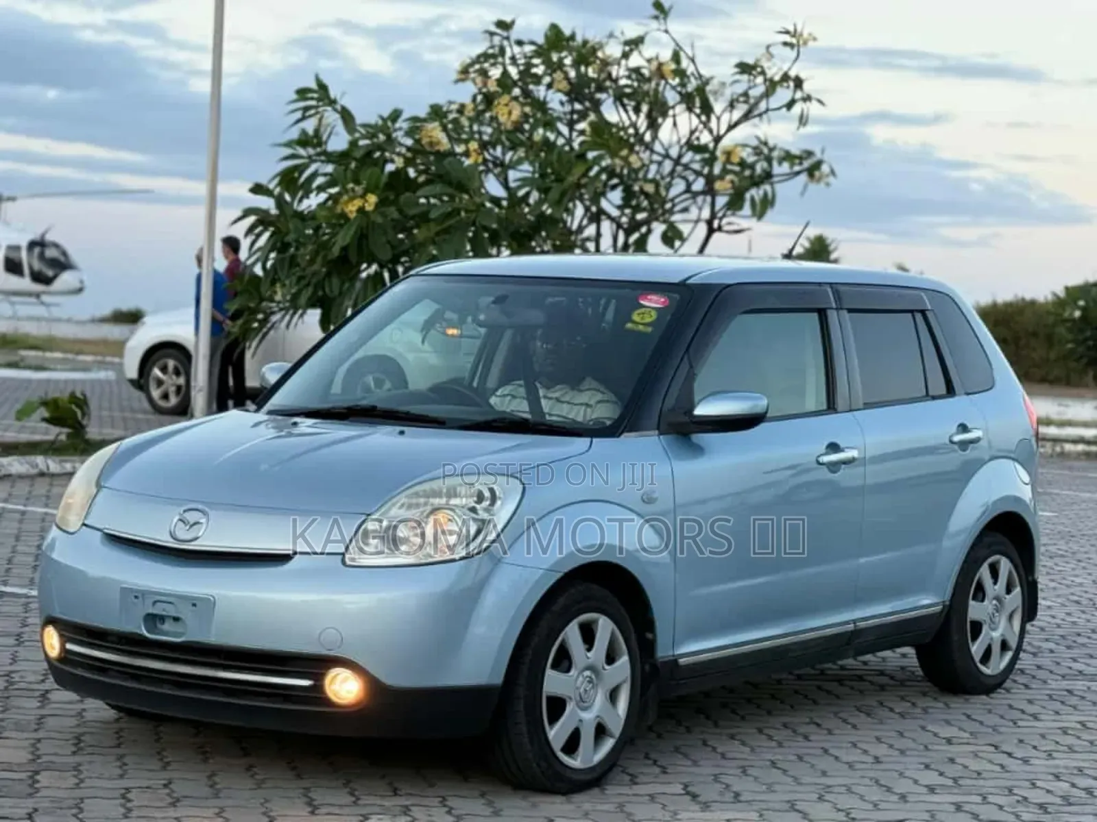 Mazda Verisa 2008 Blue