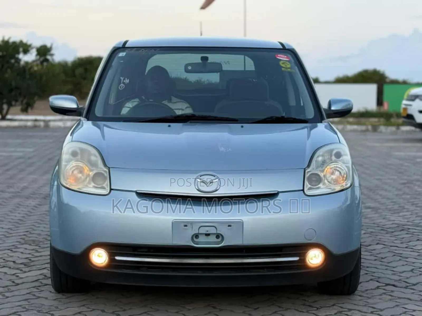 Mazda Verisa 2008 Blue