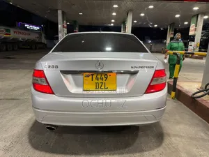 Mercedes-Benz C200 2008 Silver
