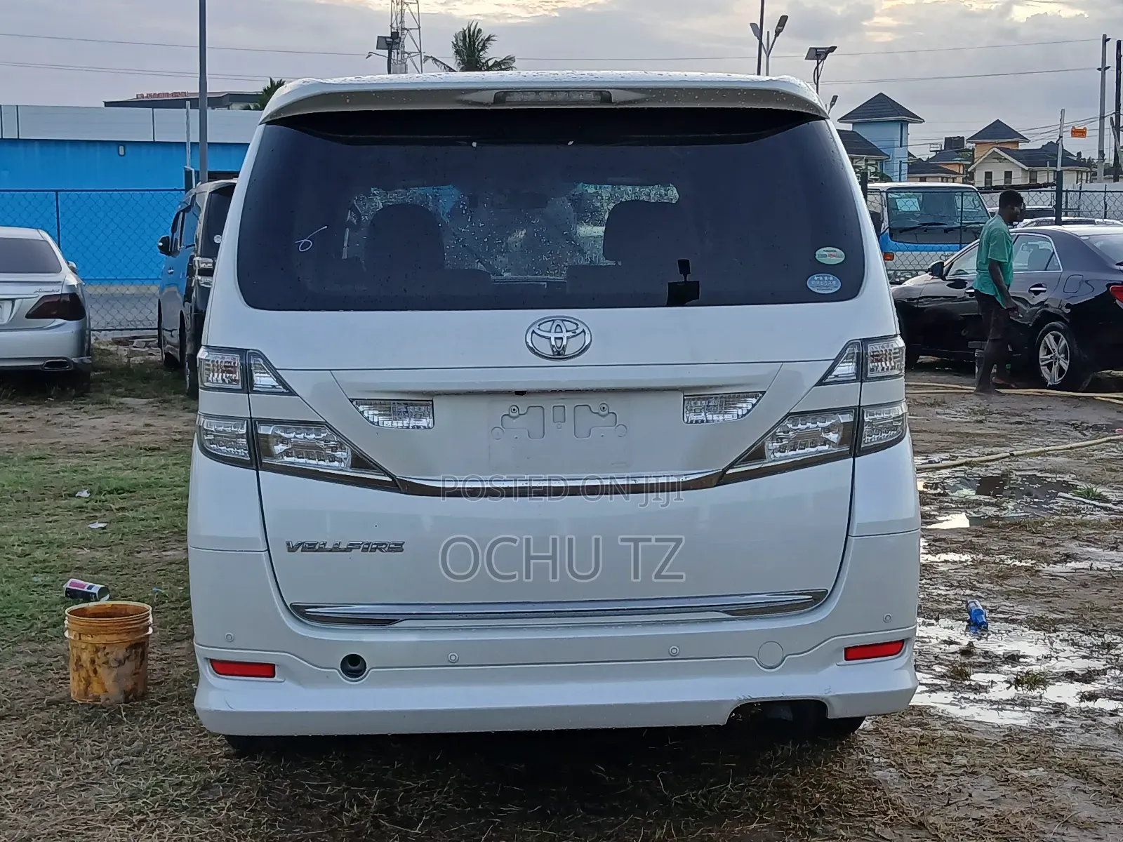 Toyota Vellfire 2009 White