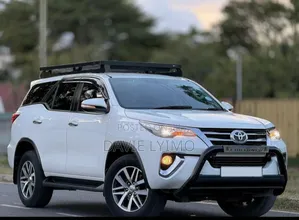 Toyota Fortuner 2.8 D AWD 2018 White