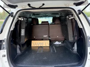 Toyota Fortuner 2.8 D AWD 2018 White