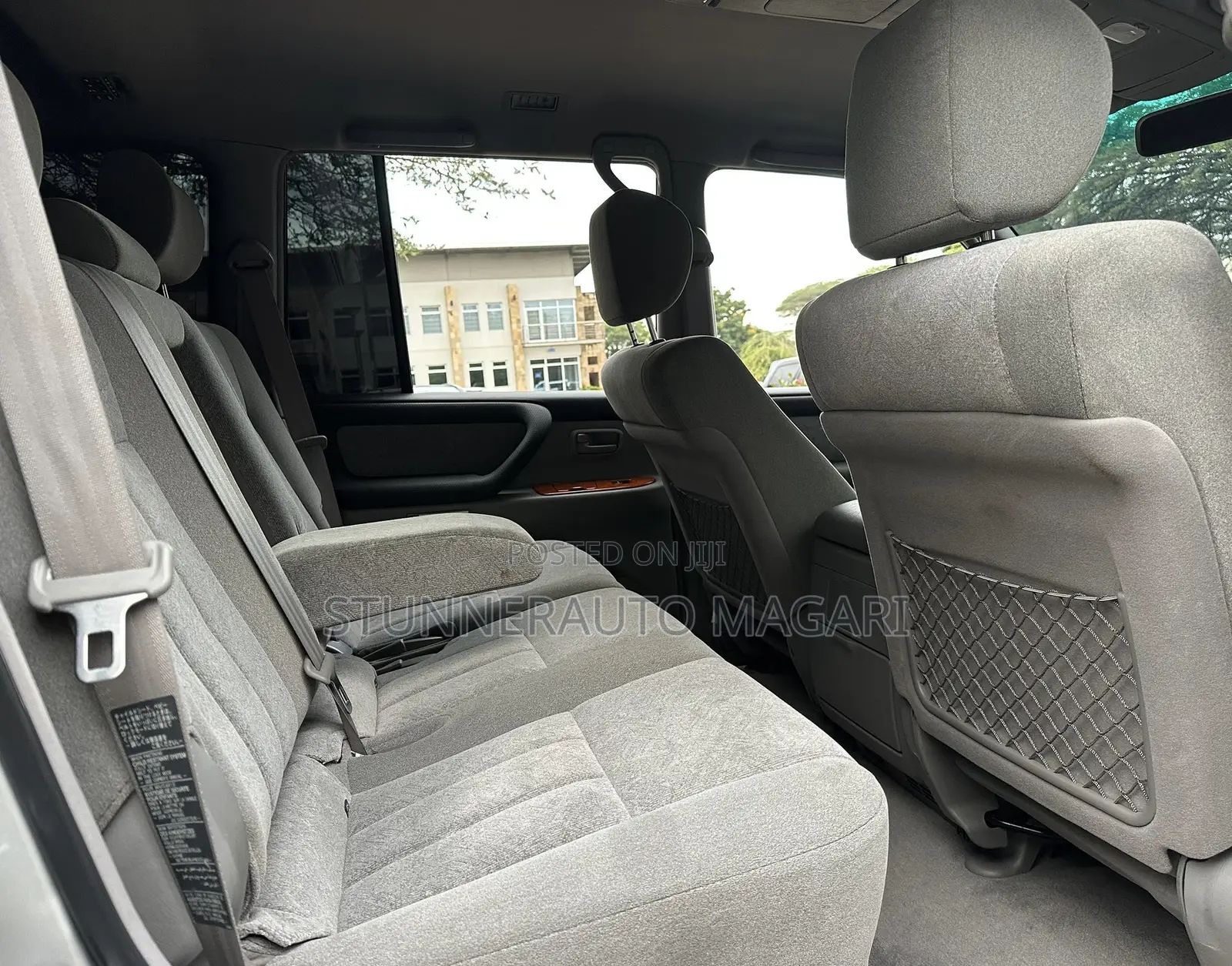 Toyota Land Cruiser 2005 Gray