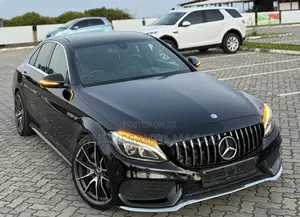 Mercedes-Benz C200 2015 Black