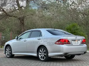 Toyota Crown 2008 Silver
