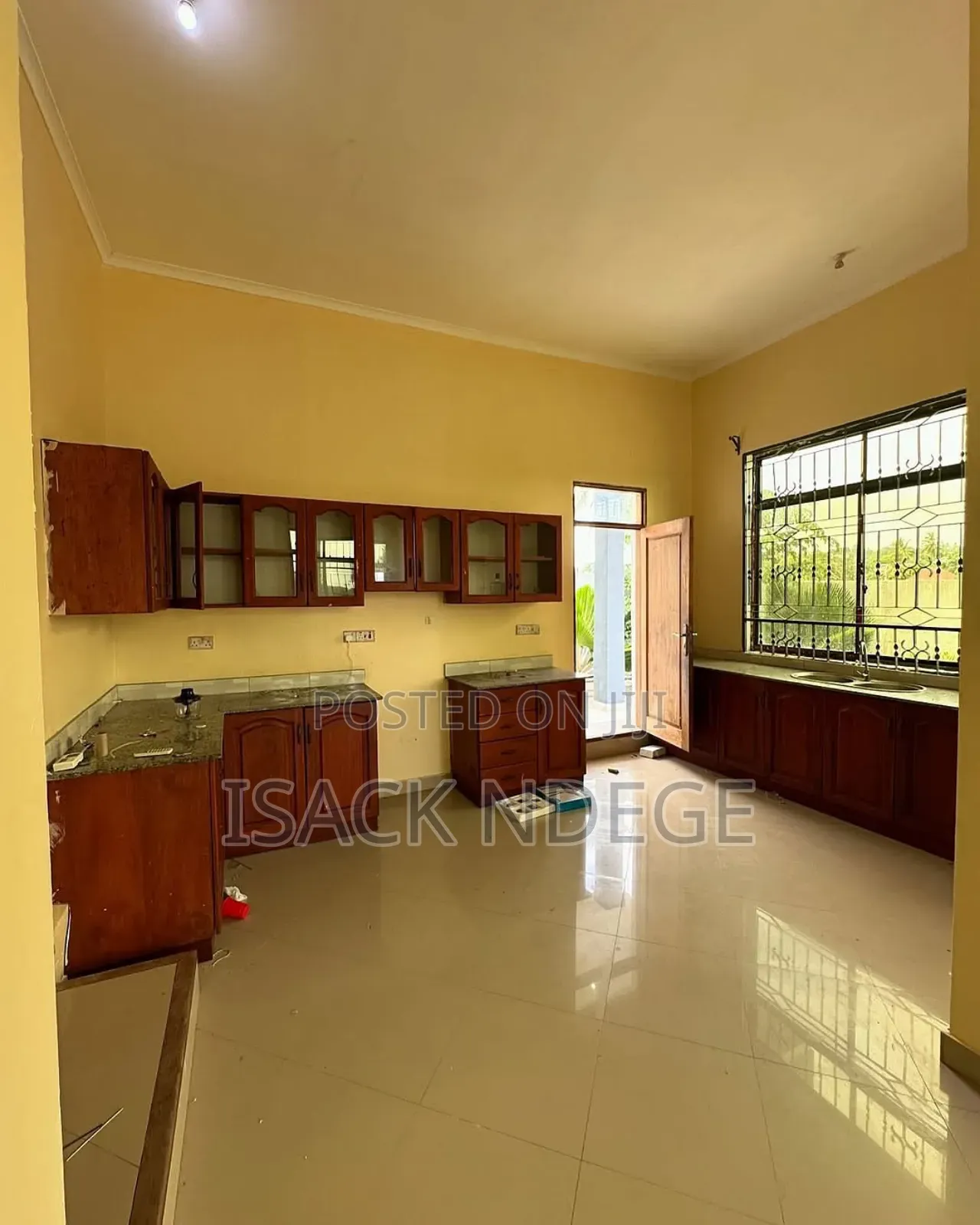 3bdrm House in Akonde, Mbezi Beach for rent