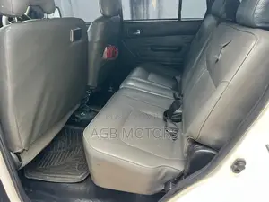 Nissan Patrol 2010 White