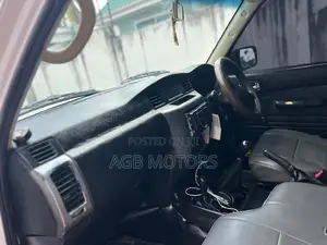 Nissan Patrol 2010 White