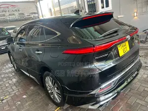 Toyota Harrier 2022 Black