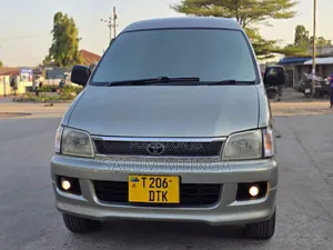 Toyota Noah 2003 Gray