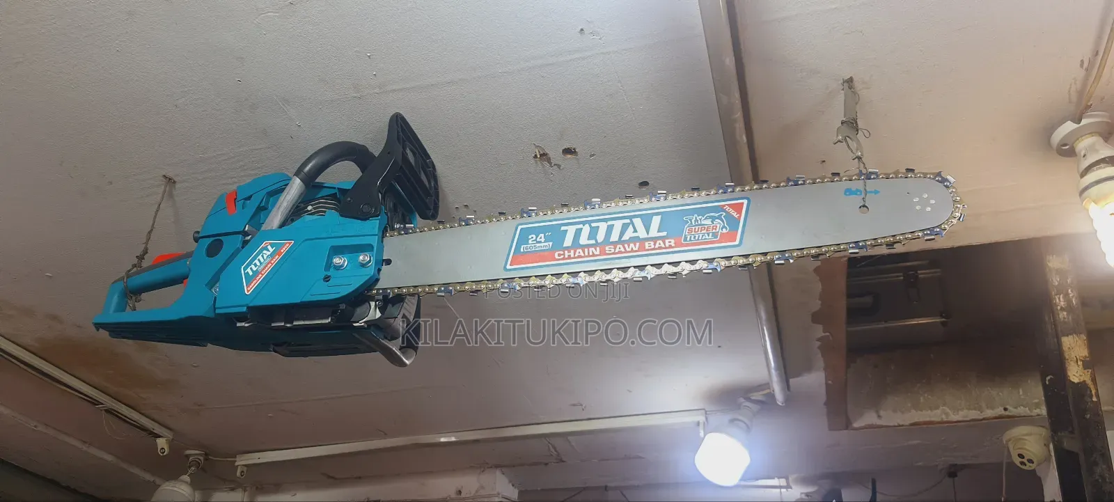 Super Total Chain Saw