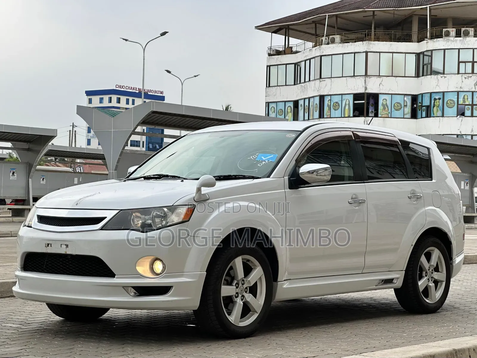 Mitsubishi Outlander 2009 White