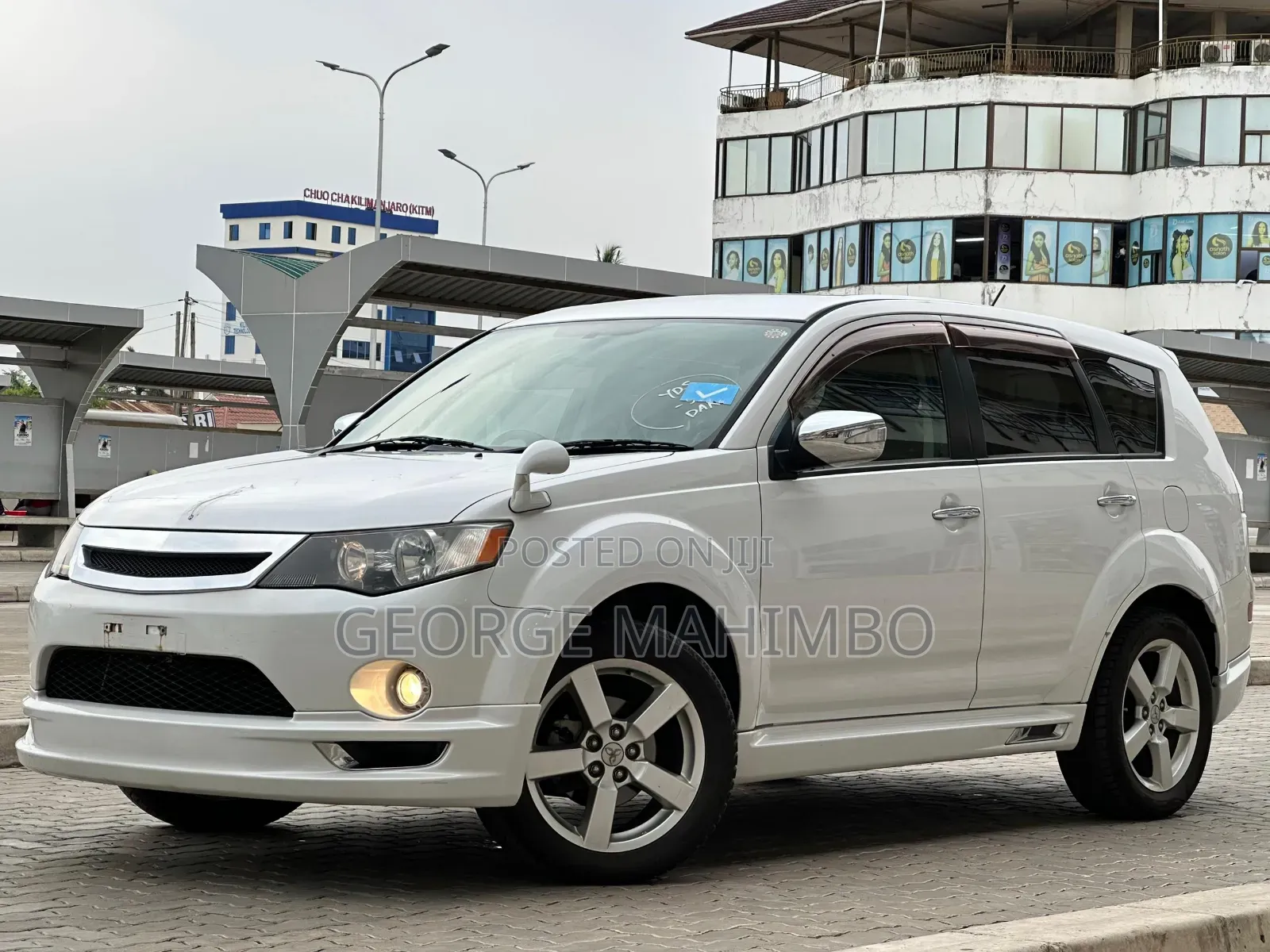 Mitsubishi Outlander 2009 White