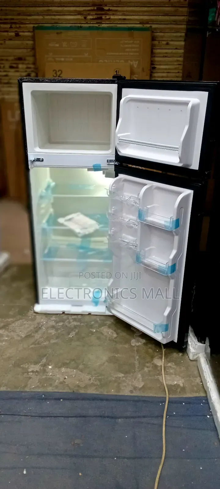 Airlux Refrigerator