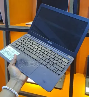 Laptop Asus Eee PC 1215P 4GB Intel Core 2 Duo SSD 140GB