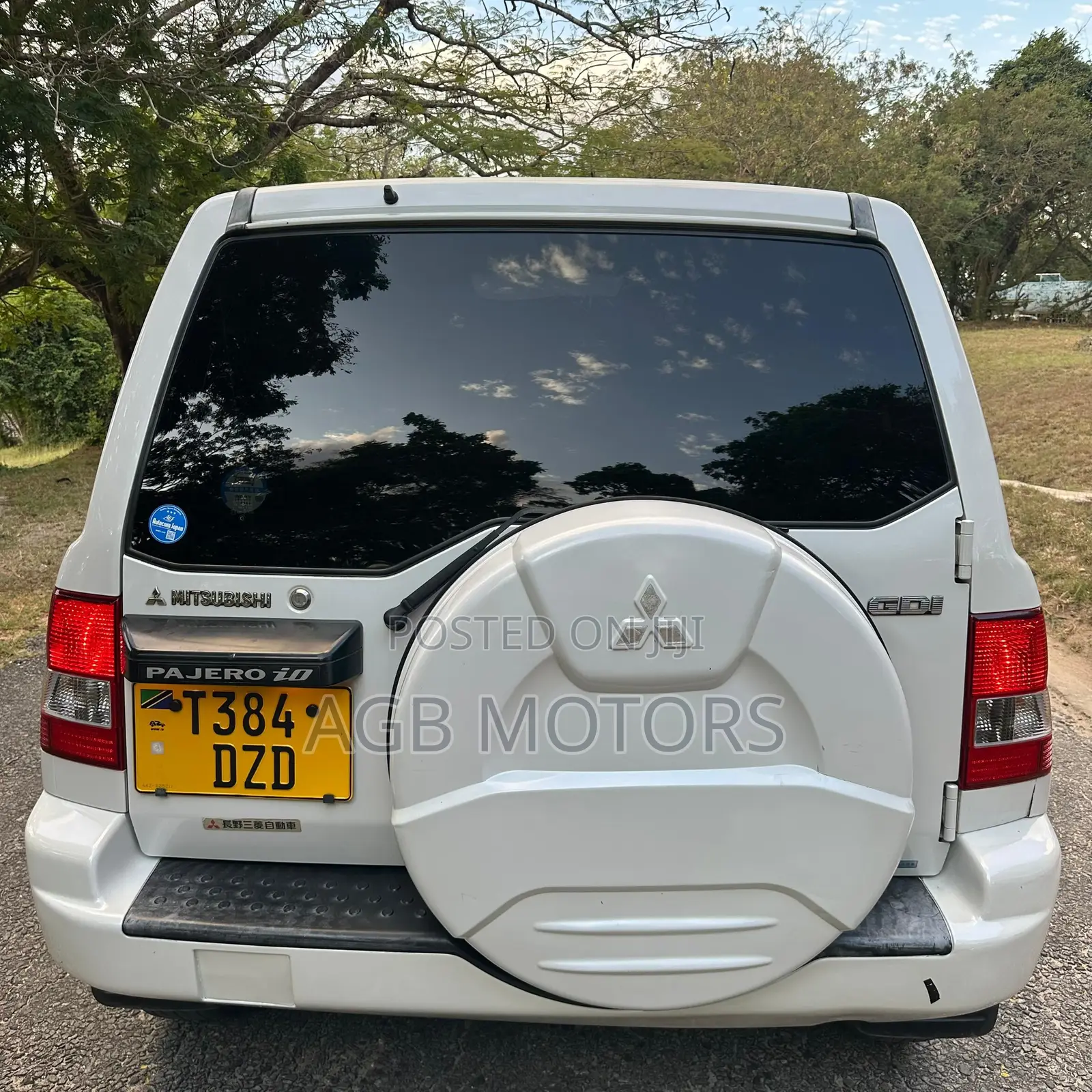 Mitsubishi Pajero 2003 White