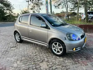 Toyota Vitz 1.5 FWD 5dr 2003 Gray