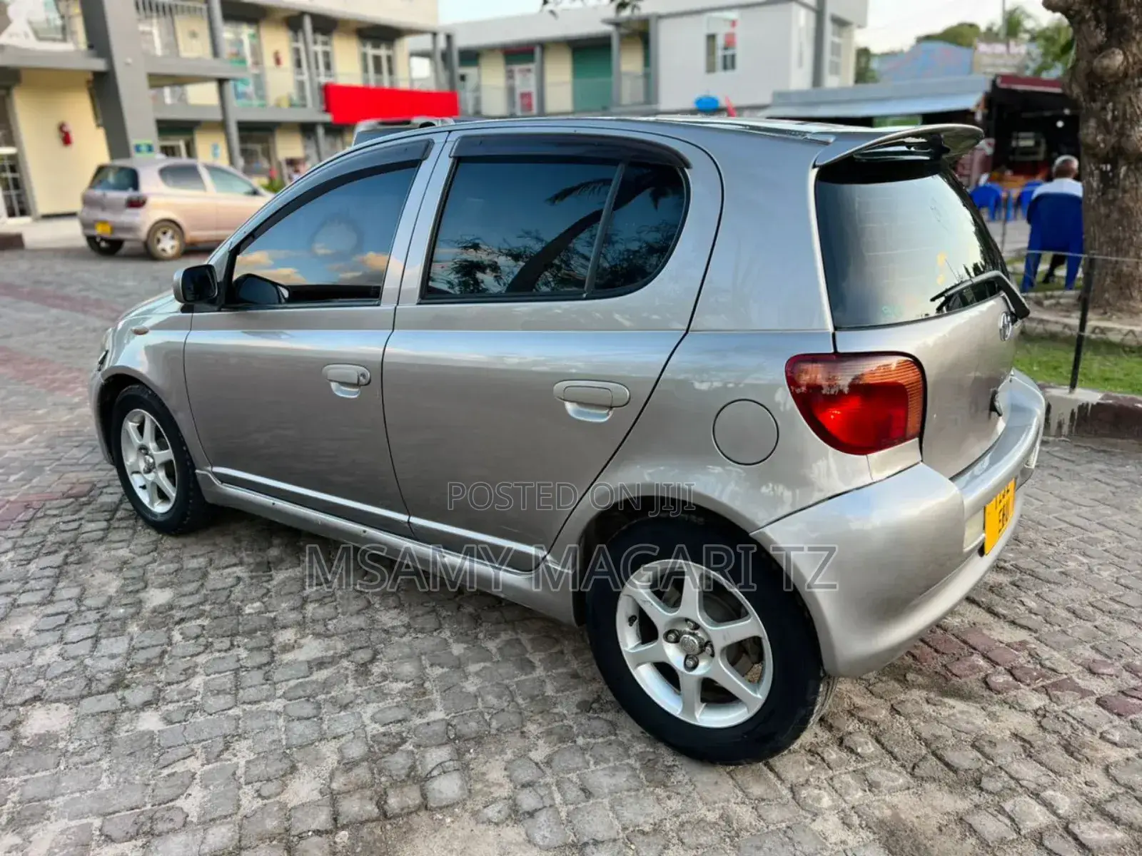 Toyota Vitz 1.5 FWD 5dr 2003 Gray