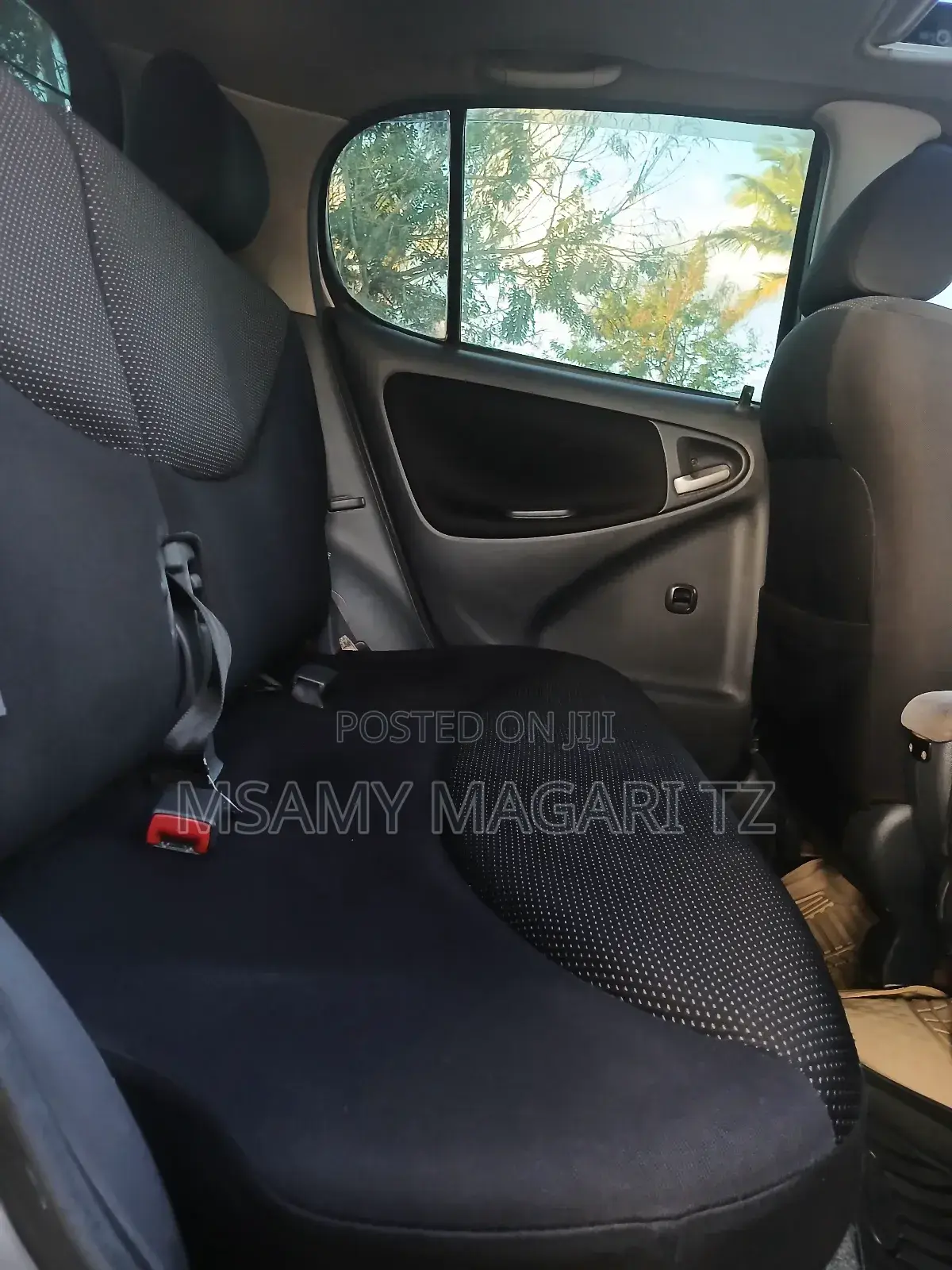 Toyota Vitz 1.5 FWD 5dr 2003 Gray