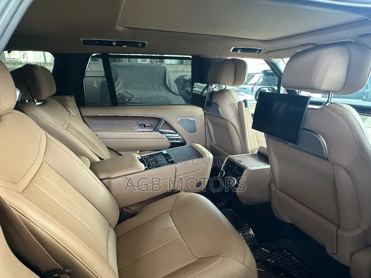 New Land Rover Range Rover Velar 2023 Gold