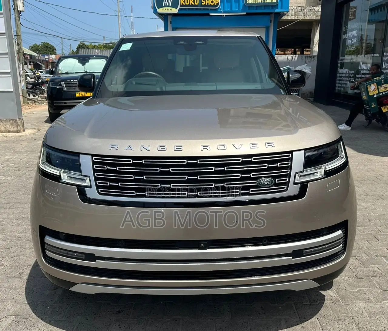 New Land Rover Range Rover Velar 2023 Gold