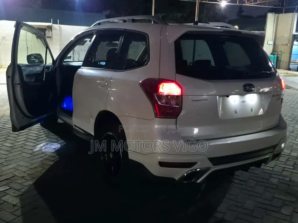 Subaru Forester 2014 White