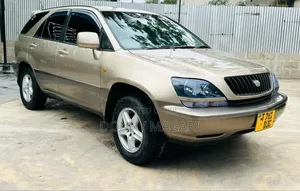 Toyota Noah 2002 Gold
