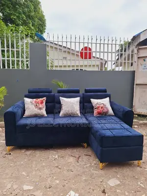 Sofa Ya Kisasa Shape L 3:2 Ni Mzuri Sana Mpya Imara (Free Delivery)