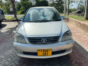 Toyota Nadia 2003 Silver