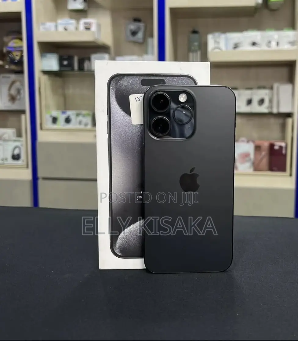 New Apple iPhone 15 Pro Max 256 GB Black